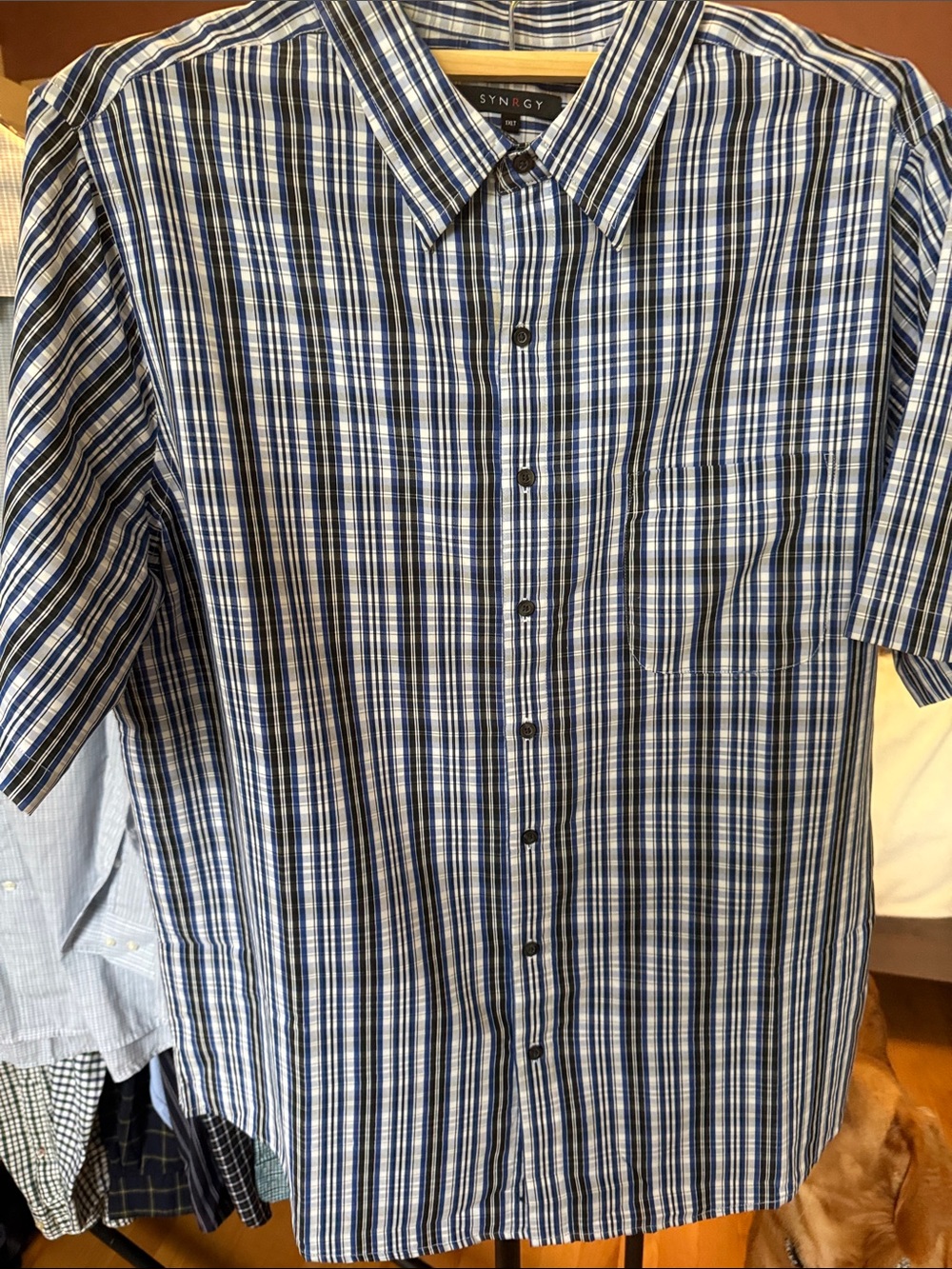 Synergy Men's Blue & White Plaid Short-Sleeve Button-Down Shirt